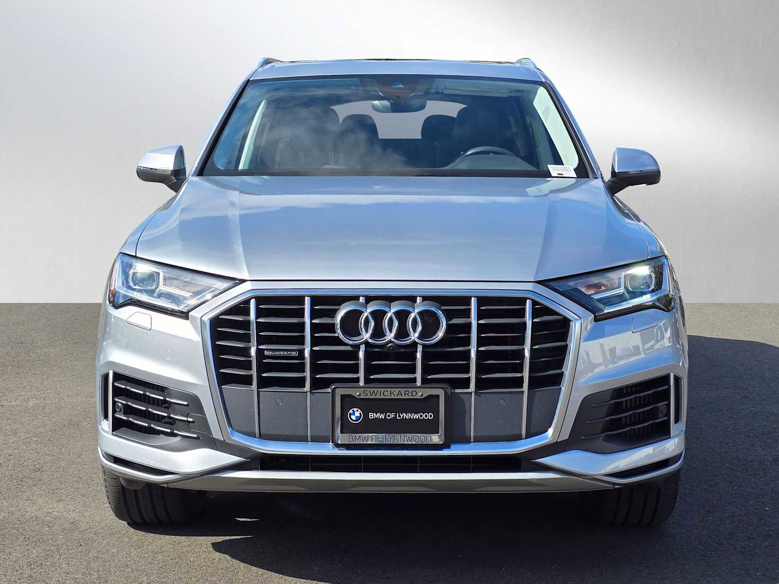 Used 2021 Audi Q7 3.0T Premium Plus w/ Premium Plus Package AWD/4WD image 8
