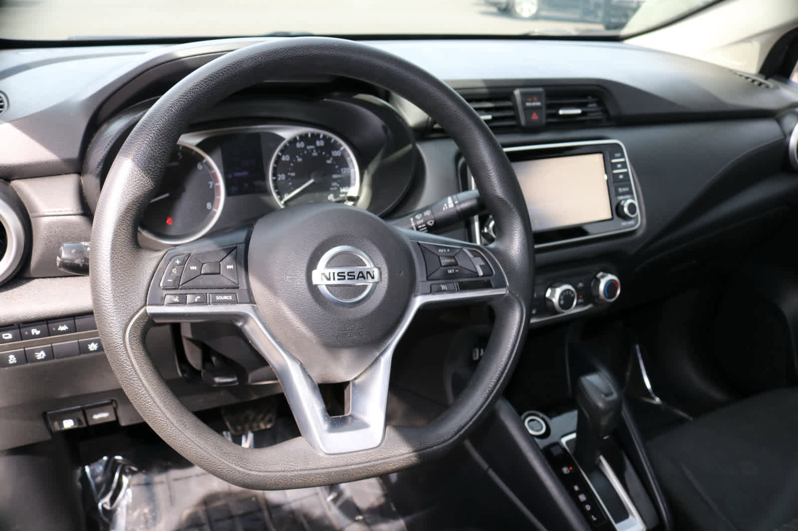 Used 2020 Nissan Versa S FWD image 26
