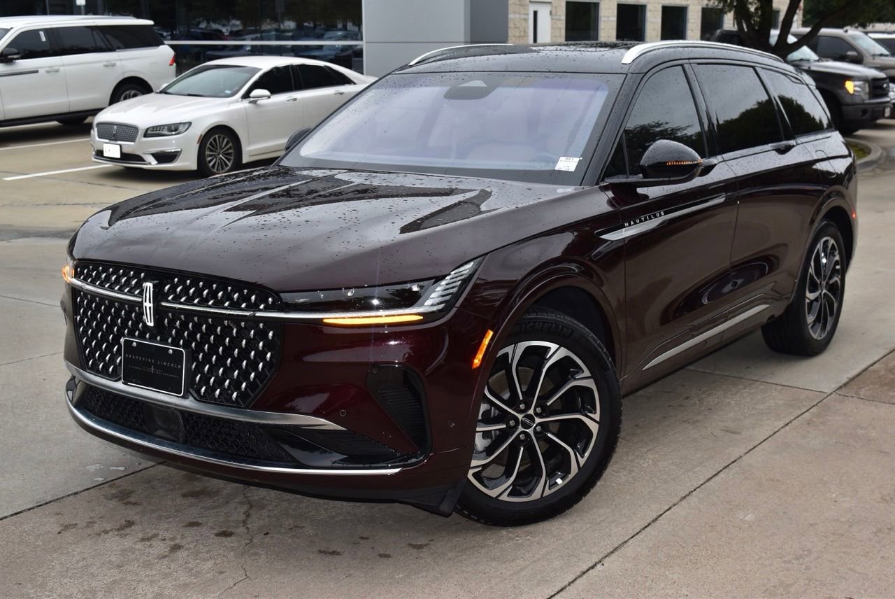 Certified 2024 Lincoln Nautilus Reserve w/ Equipment Group 202A AWD/4WD image 43