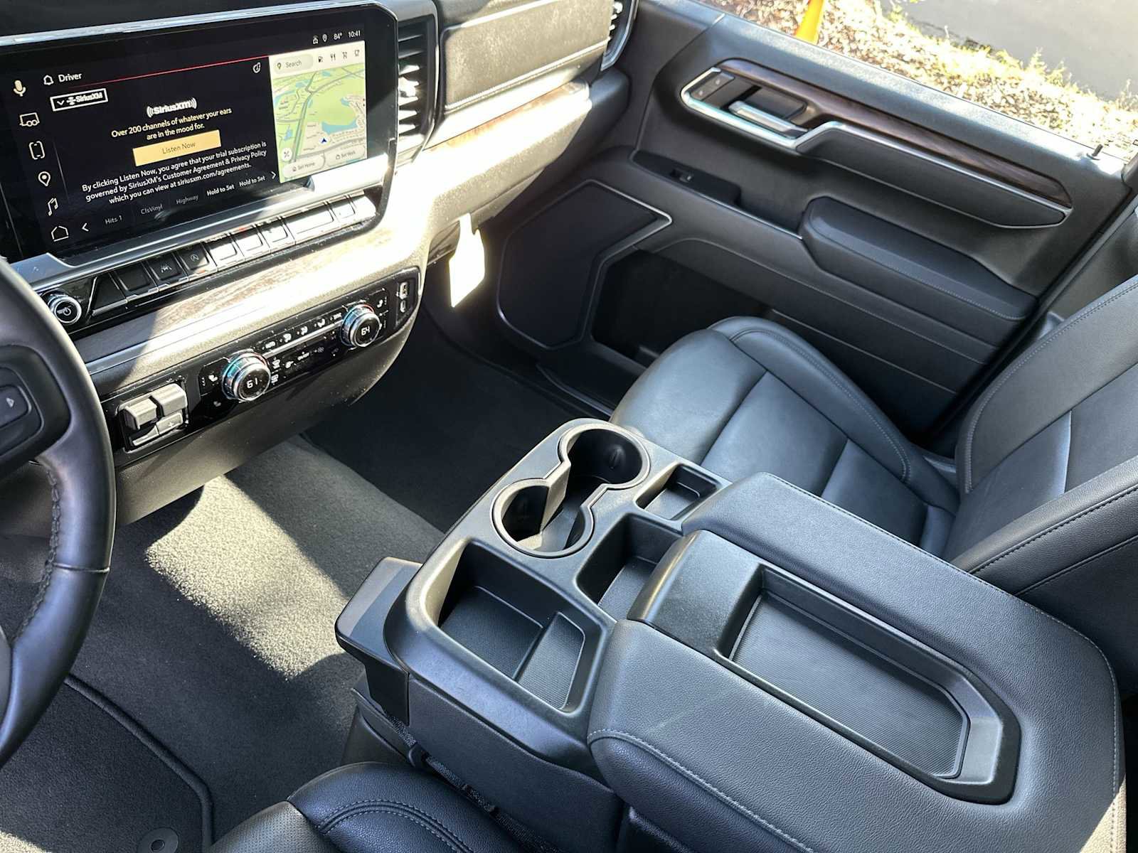 Certified 2025 GMC Sierra 1500 SLT image 21