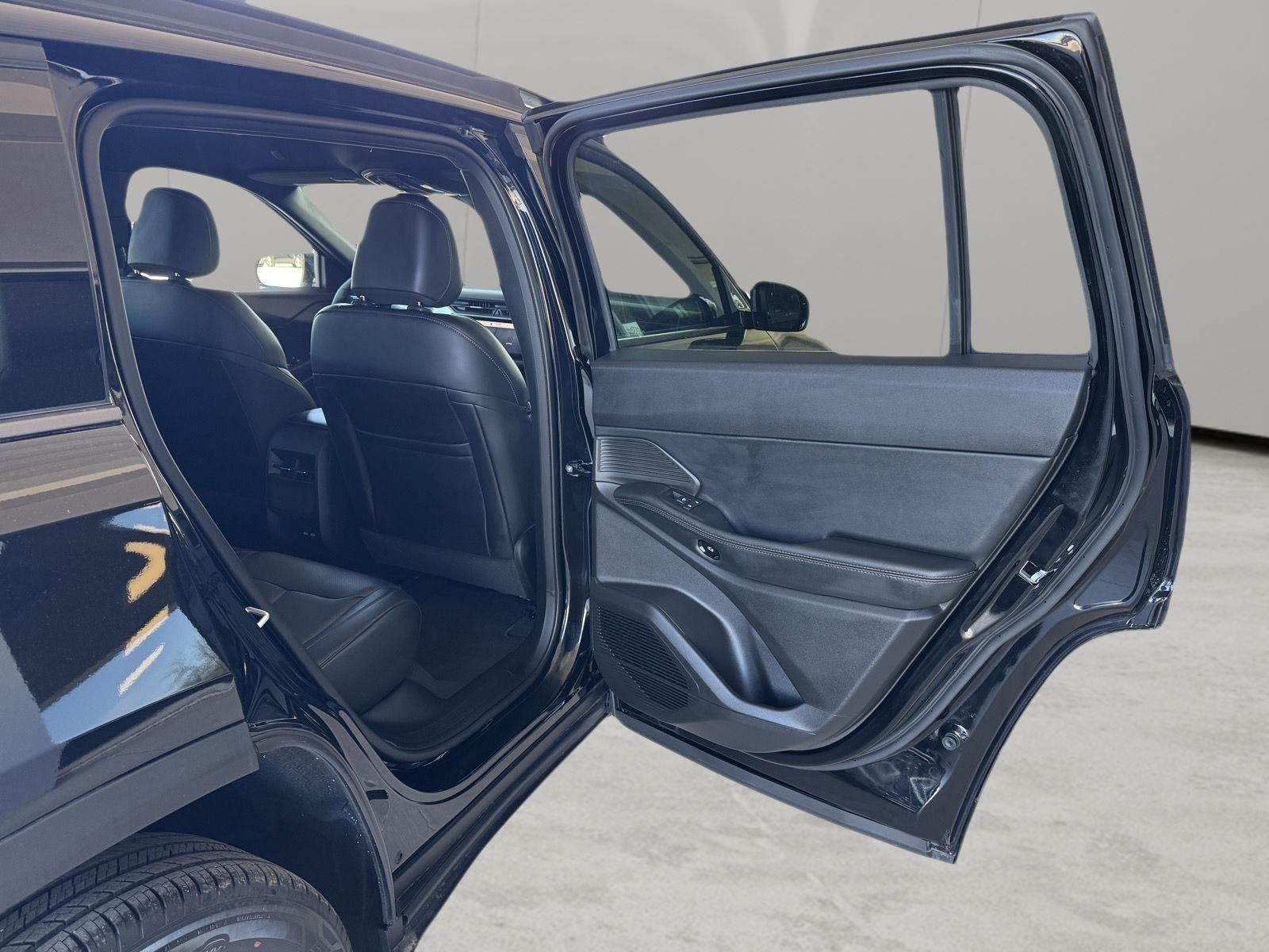 New 2026 Jeep Cherokee Limited AWD/4WD image 25