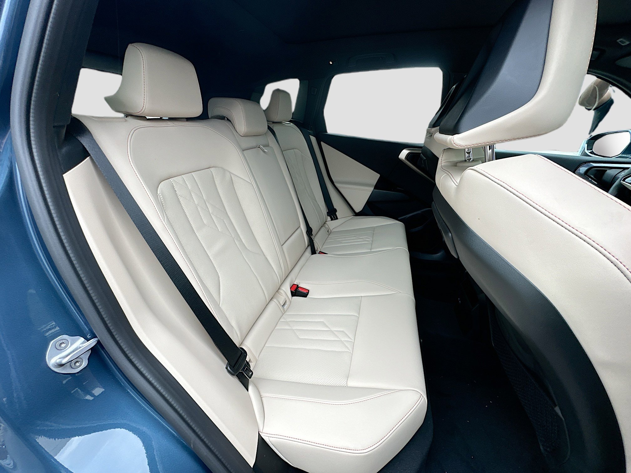 New 2025 BMW X3 xDrive30i w/ Convenience Package image 22