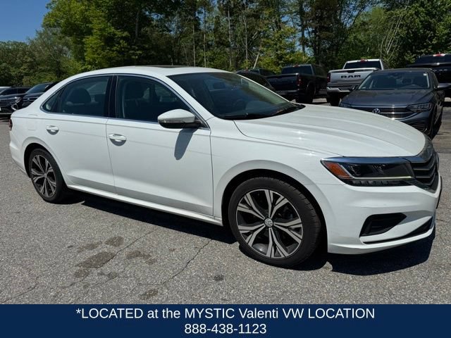 Certified 2022 Volkswagen Passat 2.0T SE FWD image 3