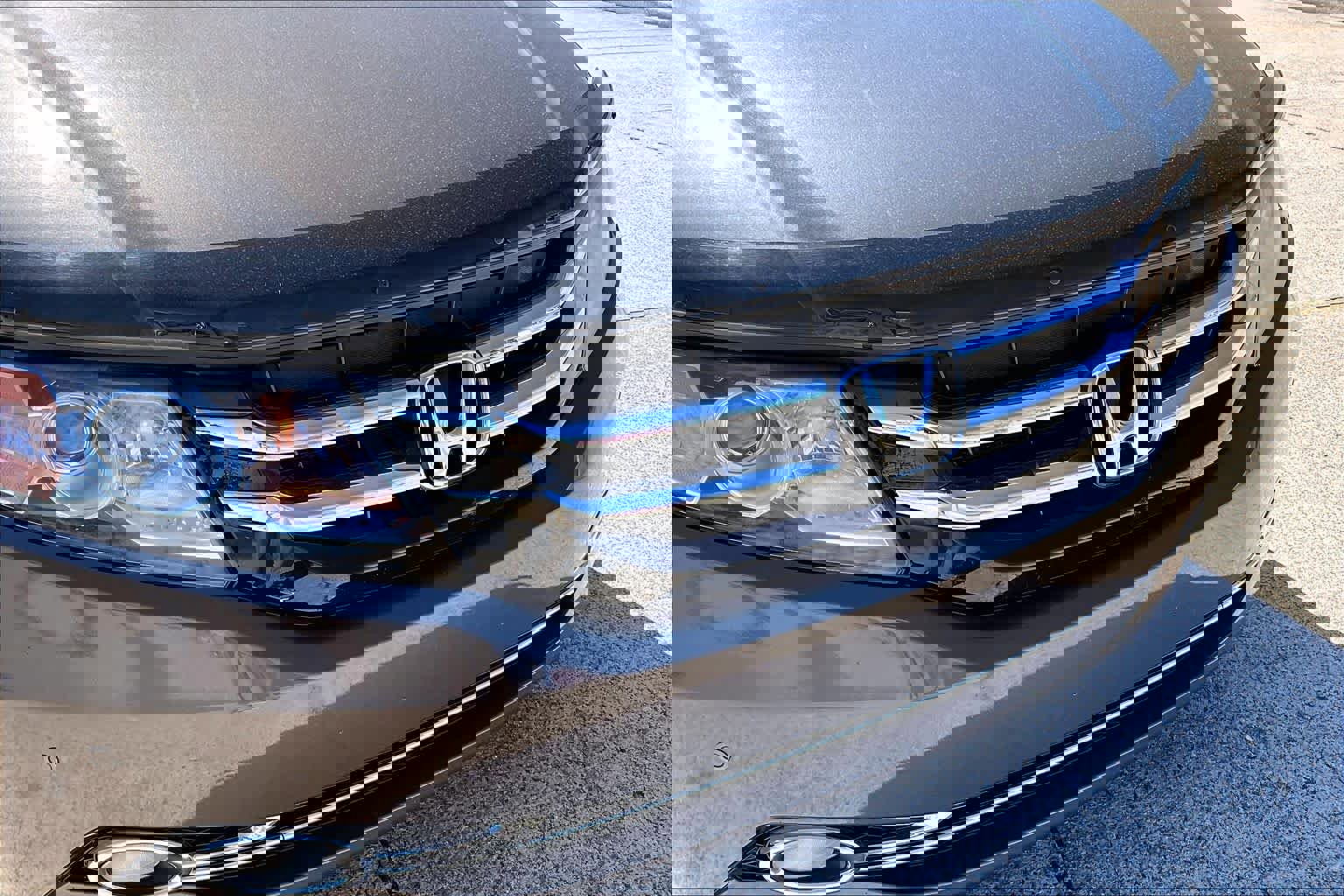 Used 2014 Honda Odyssey Touring Elite image 30