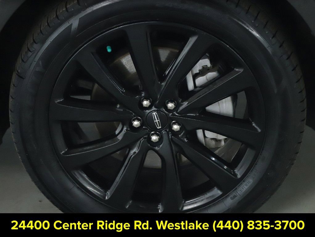 Used 2022 Lincoln Nautilus Reserve w/ Equipment Group 202A image 10