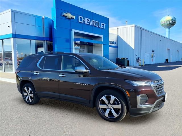 Used 2023 Chevrolet Traverse LT
