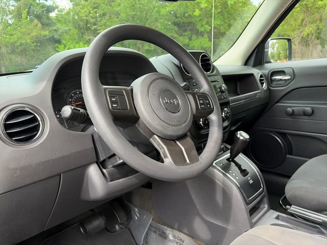 Used 2016 Jeep Patriot Sport FWD image 14