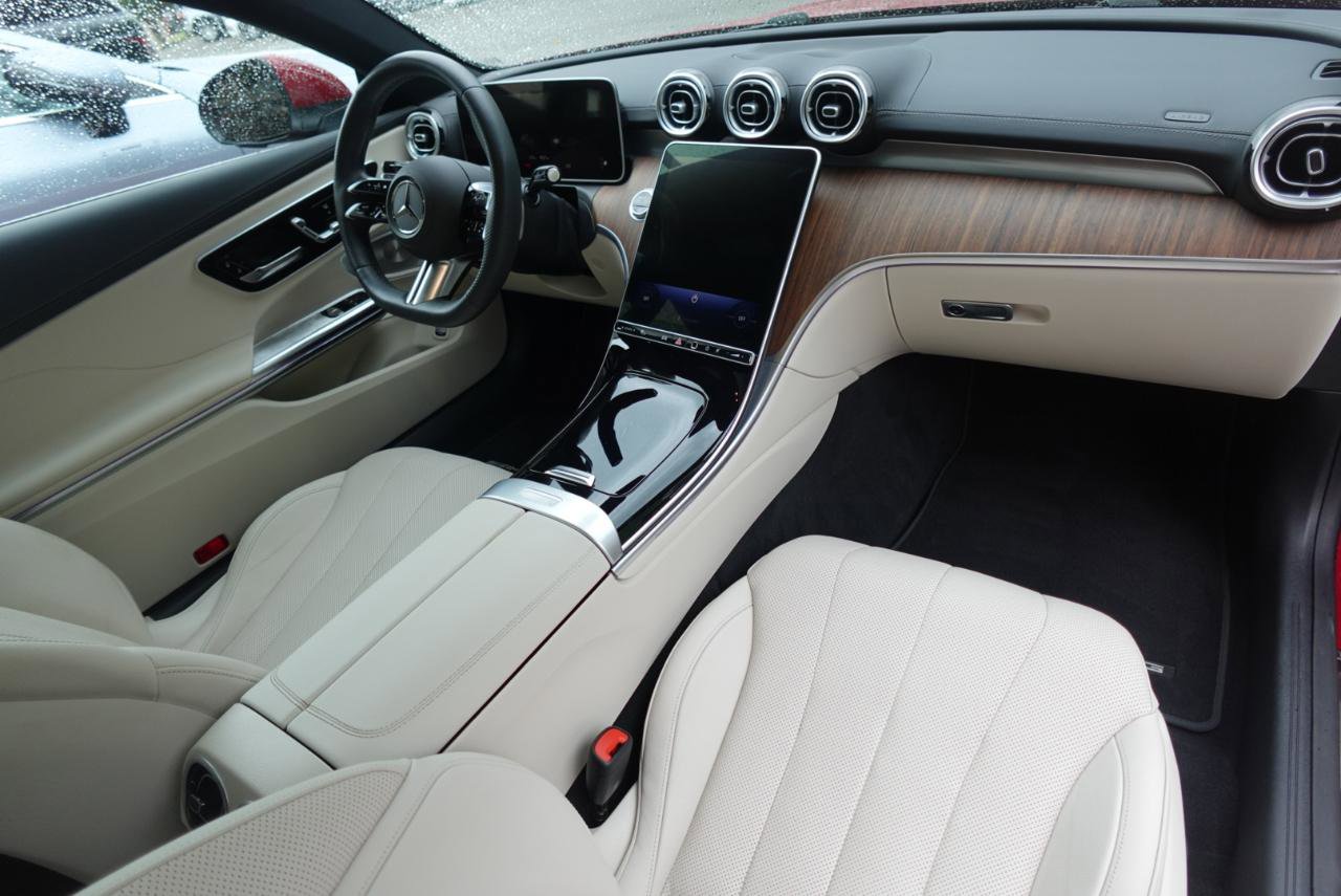 Used 2024 Mercedes-Benz CLE 450 4MATIC Coupe image 7