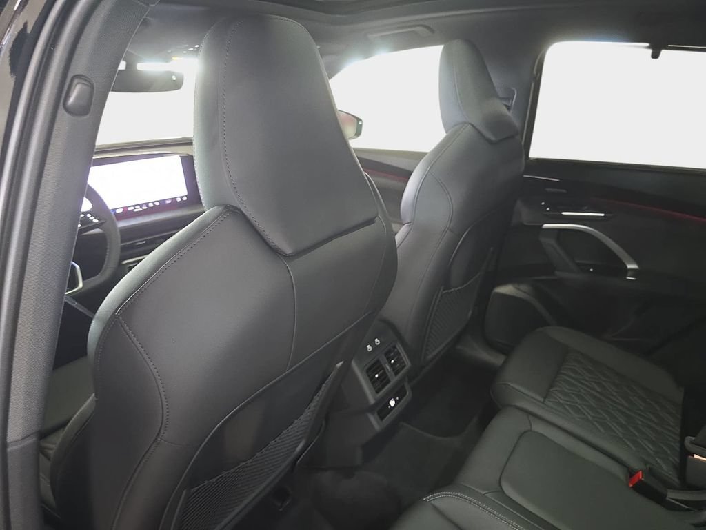 New 2026 Audi SQ5 Premium Plus AWD/4WD image 8
