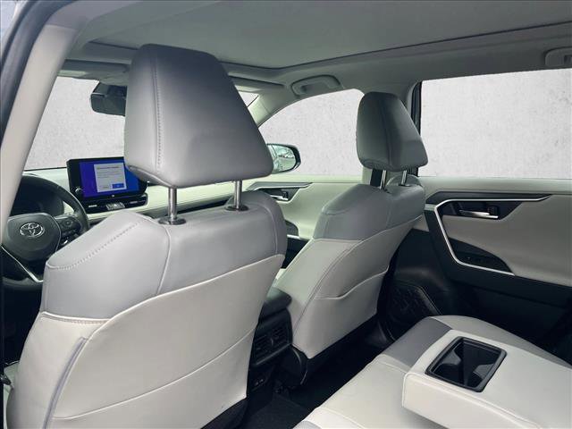 Used 2024 Toyota RAV4 Limited image 17