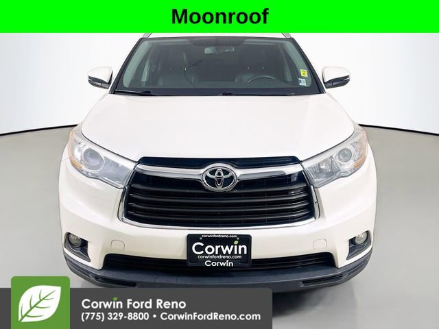 Used 2016 Toyota Highlander XLE image 2