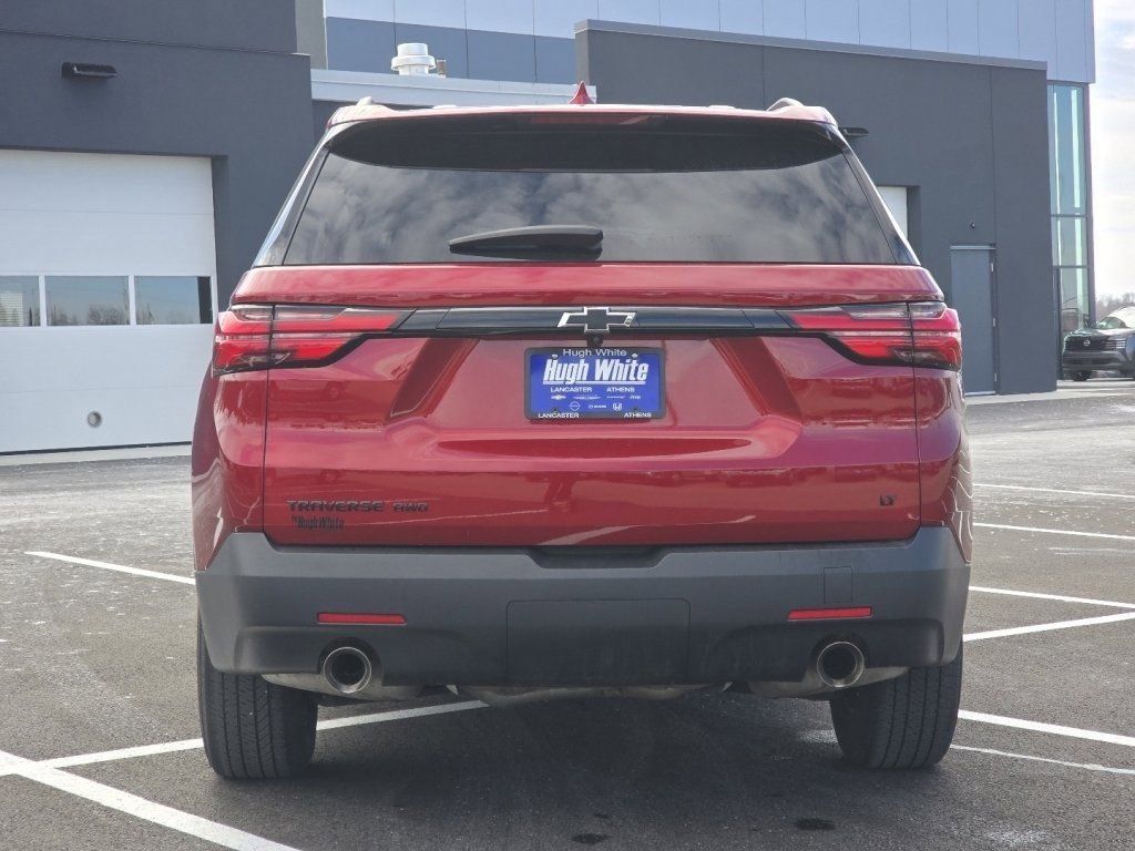 Used 2023 Chevrolet Traverse LT w/ Midnight/Sport Edition image 11