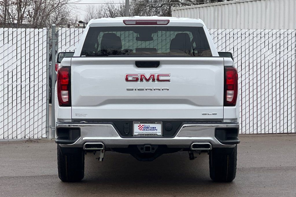 New 2026 GMC Sierra 1500 SLE w/ X31 Off-Road Package AWD/4WD image 5