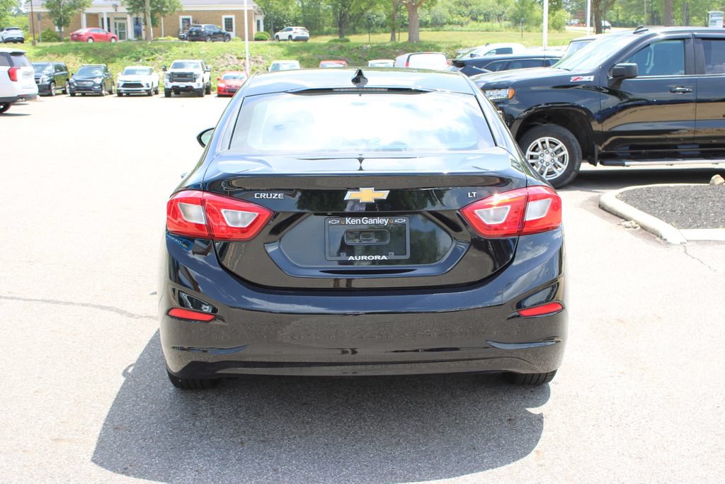 Certified 2018 Chevrolet Cruze LT FWD image 25