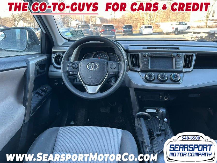 Used 2015 Toyota RAV4 LE image 8