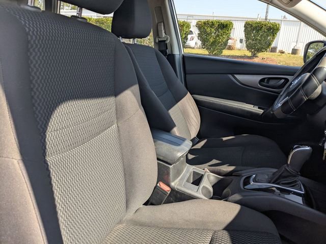 Used 2020 Nissan Rogue Sport S image 34