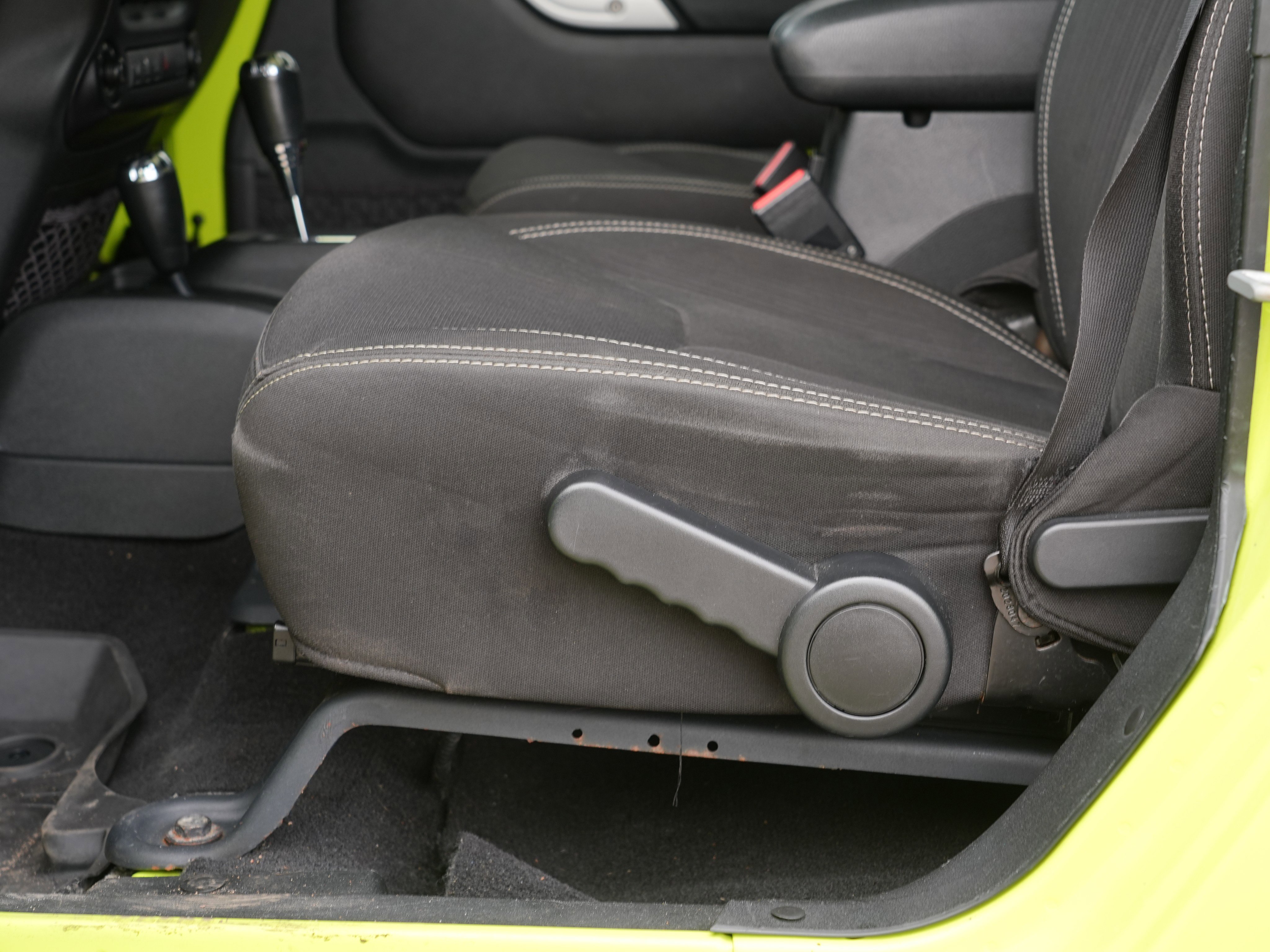 Used 2016 Jeep Wrangler Unlimited Sahara w/ Dual Top Group image 15