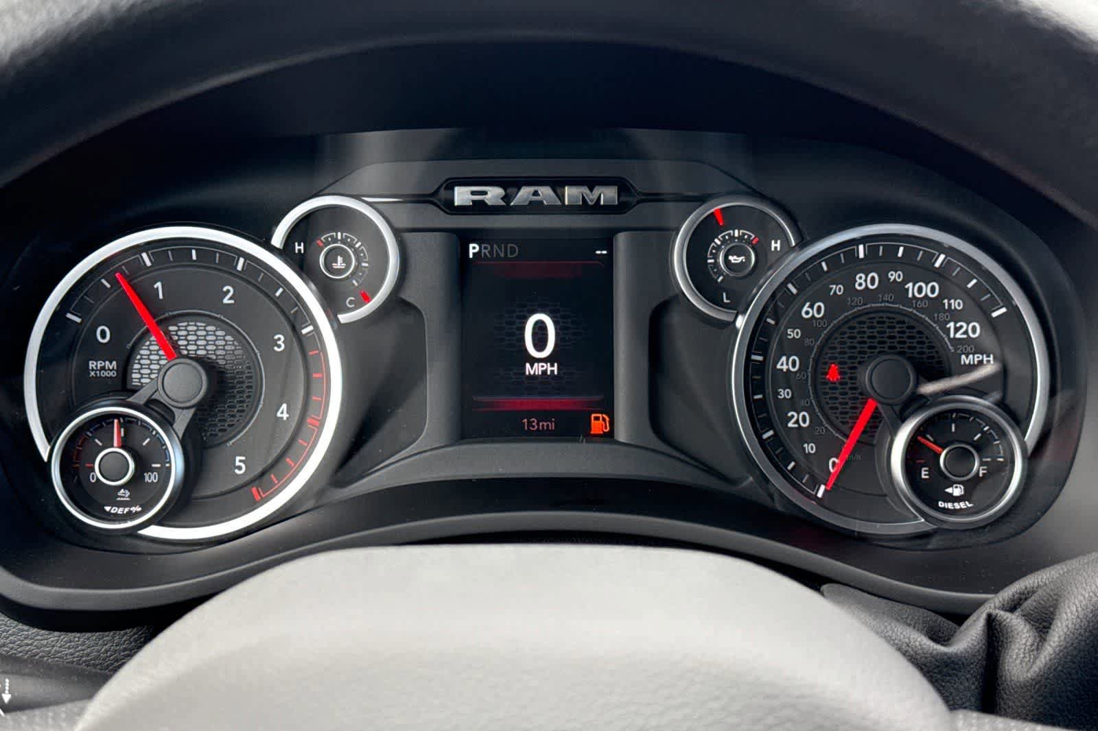 New 2026 RAM 2500 Tradesman AWD/4WD image 28