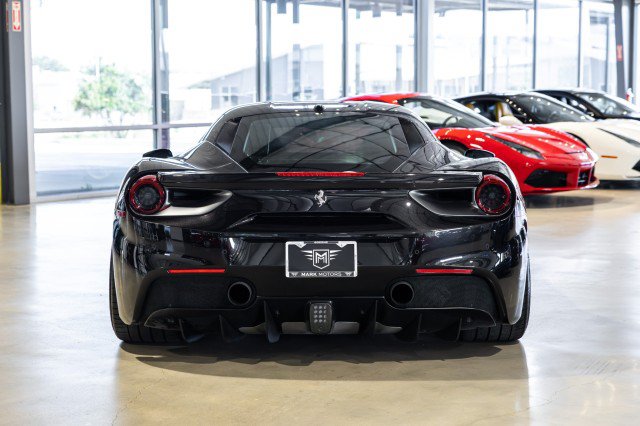Used 2019 Ferrari 488 GTB RWD image 5