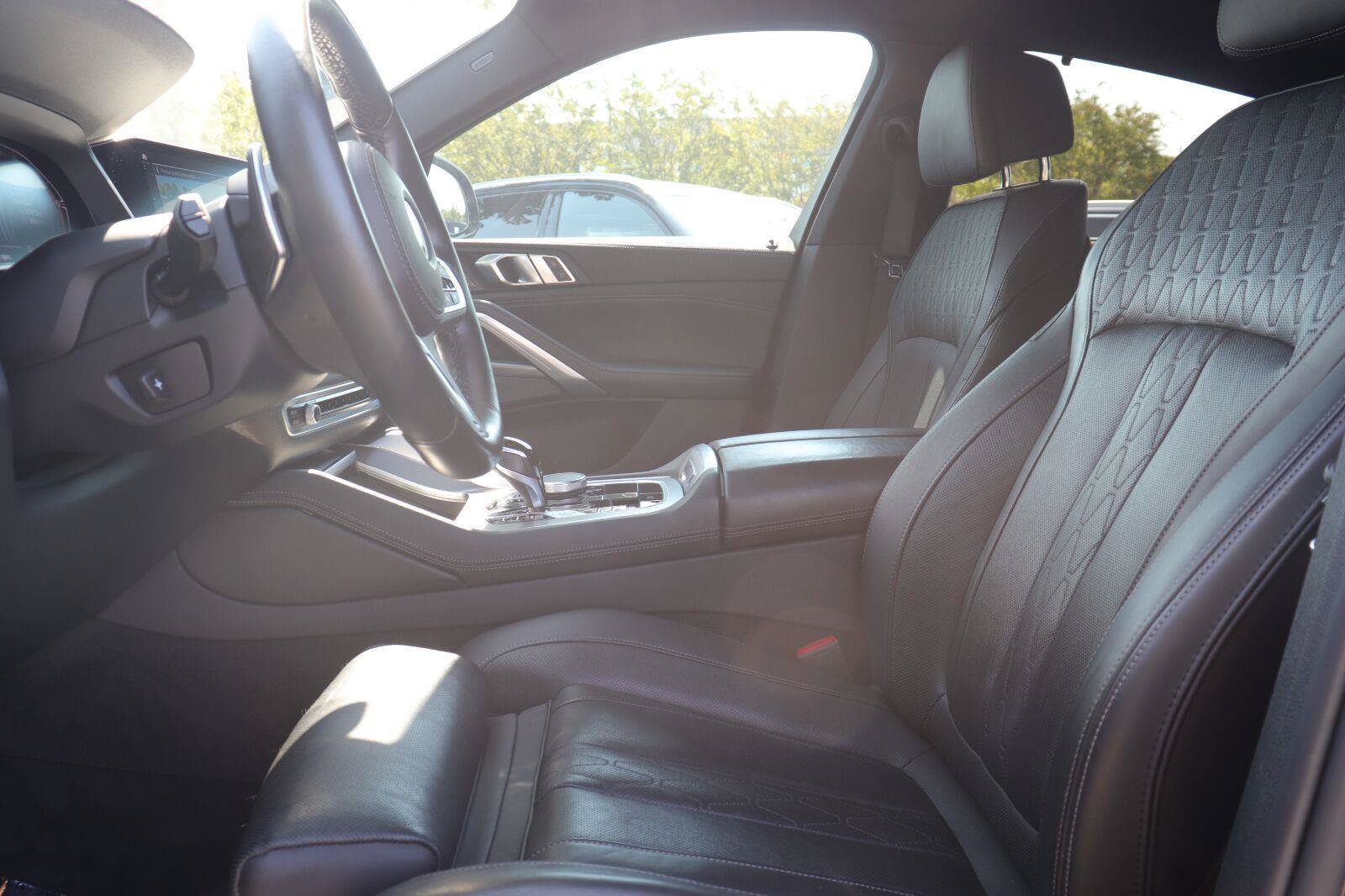 Used 2023 BMW X6 xDrive40i w/ M Sport Package AWD/4WD image 10