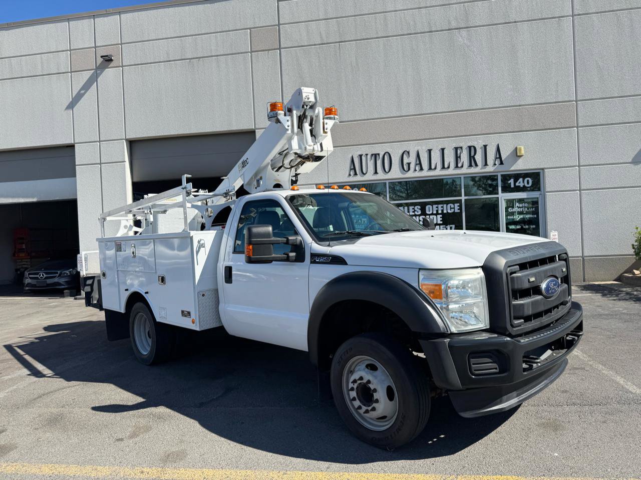 Used 2015 Ford F450 XL w/ Power Equipment Group image 2