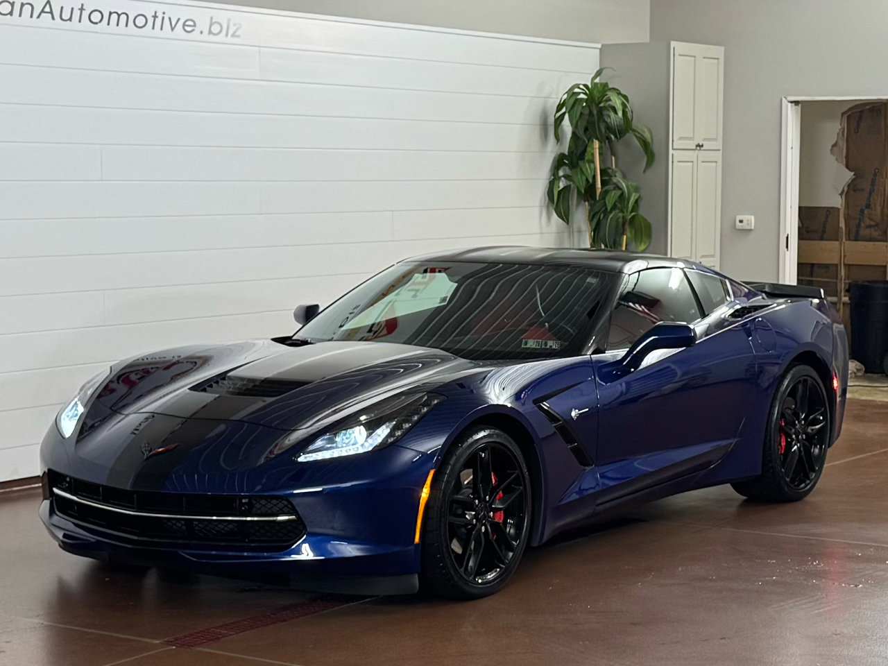 Used 2018 Chevrolet Corvette Stingray Coupe w/ 2LT Preferred Equipment Group image 7
