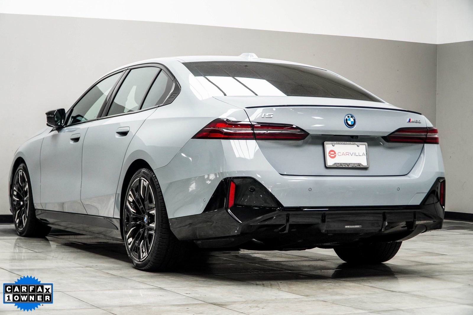 Used 2025 BMW i5 M60 w/ Premium Package image 10