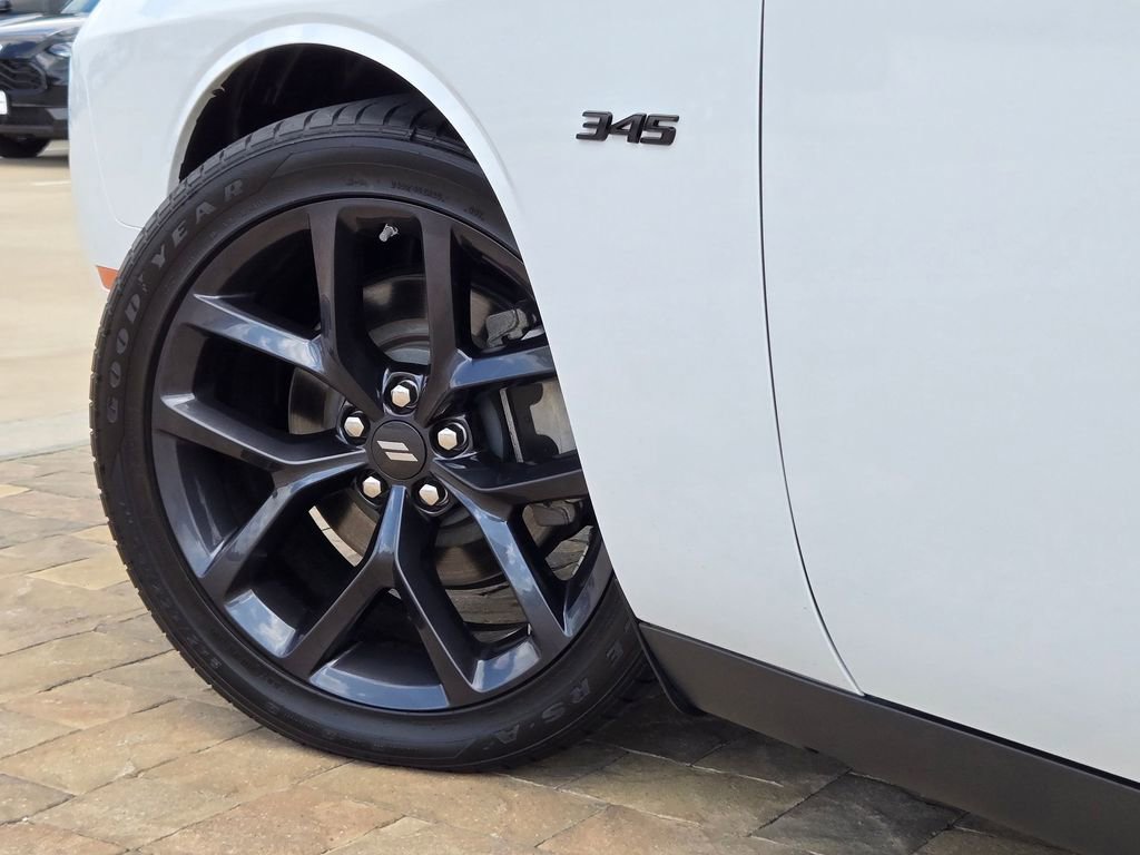 Used 2023 Dodge Challenger R/T w/ Blacktop Package image 31