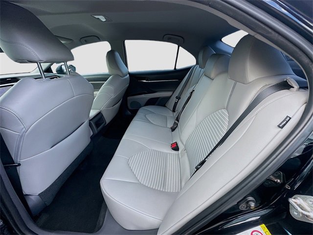 Used 2018 Toyota Camry SE image 22