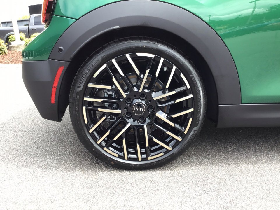 New 2026 MINI Cooper S image 23