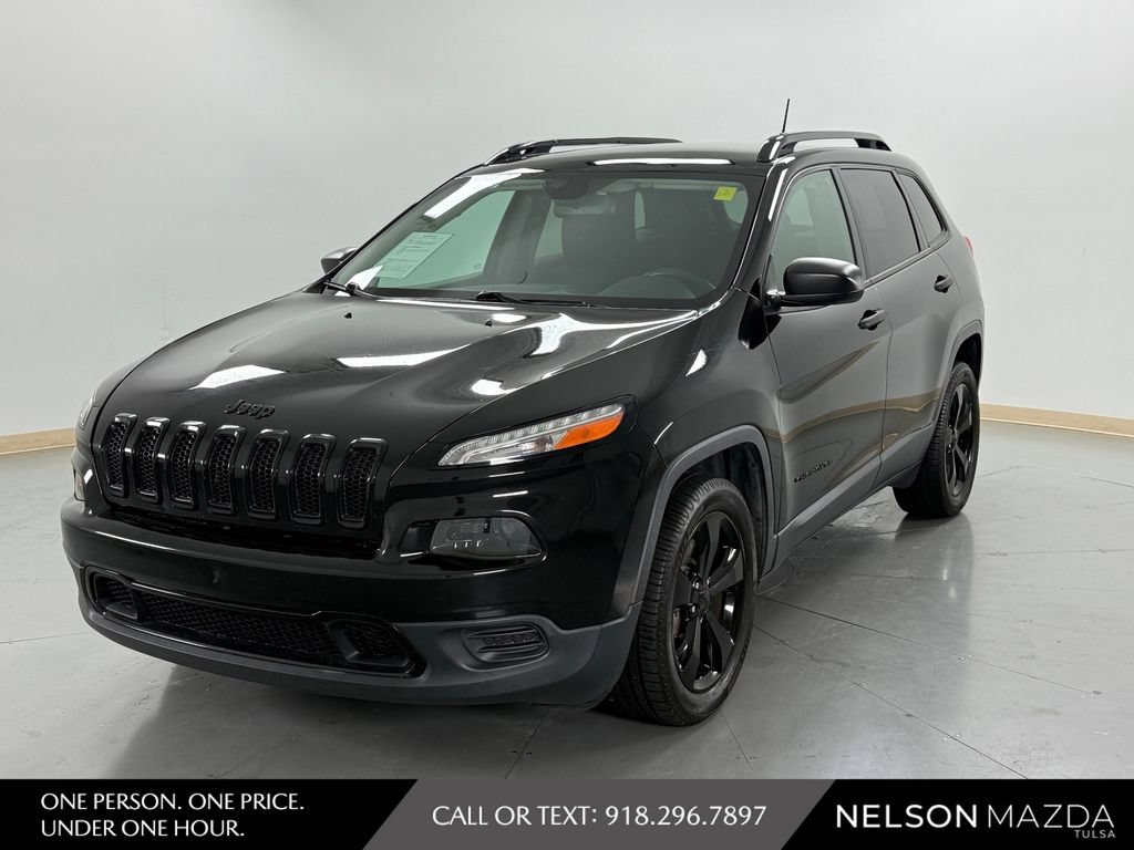 Used 2017 Jeep Cherokee Sport FWD image 1