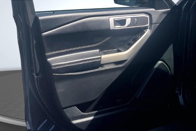 Used 2022 Ford Explorer XLT RWD image 22