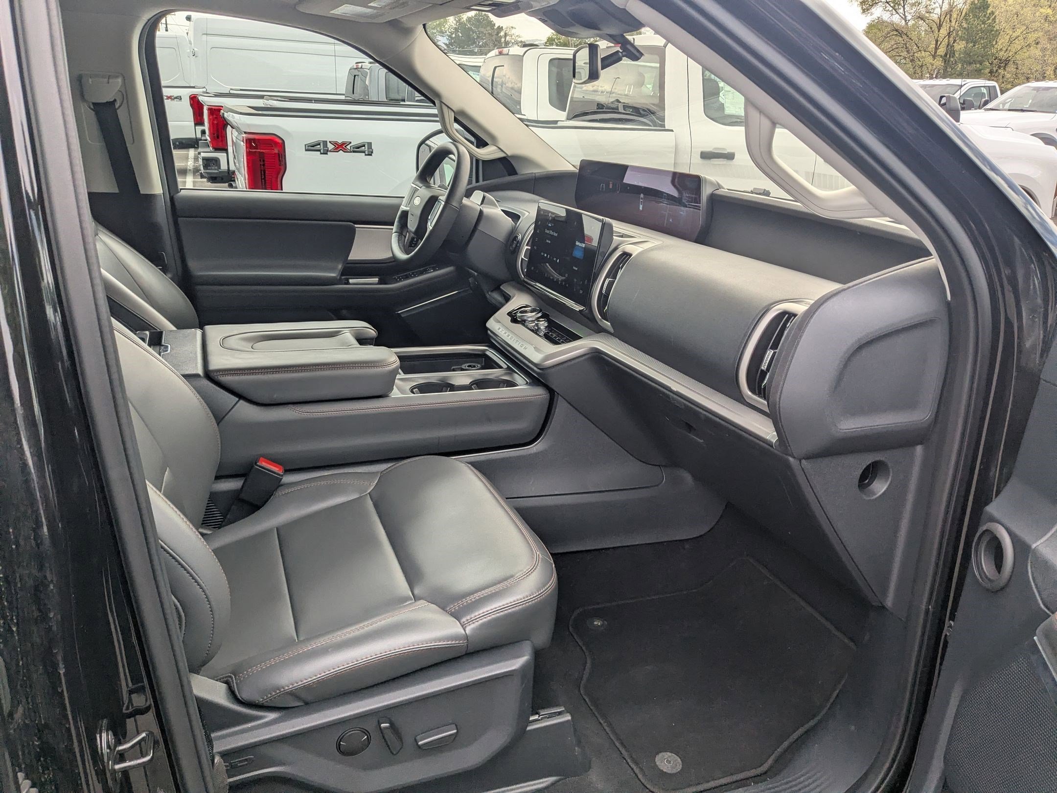 Certified 2025 Ford Expedition Max Active image 36