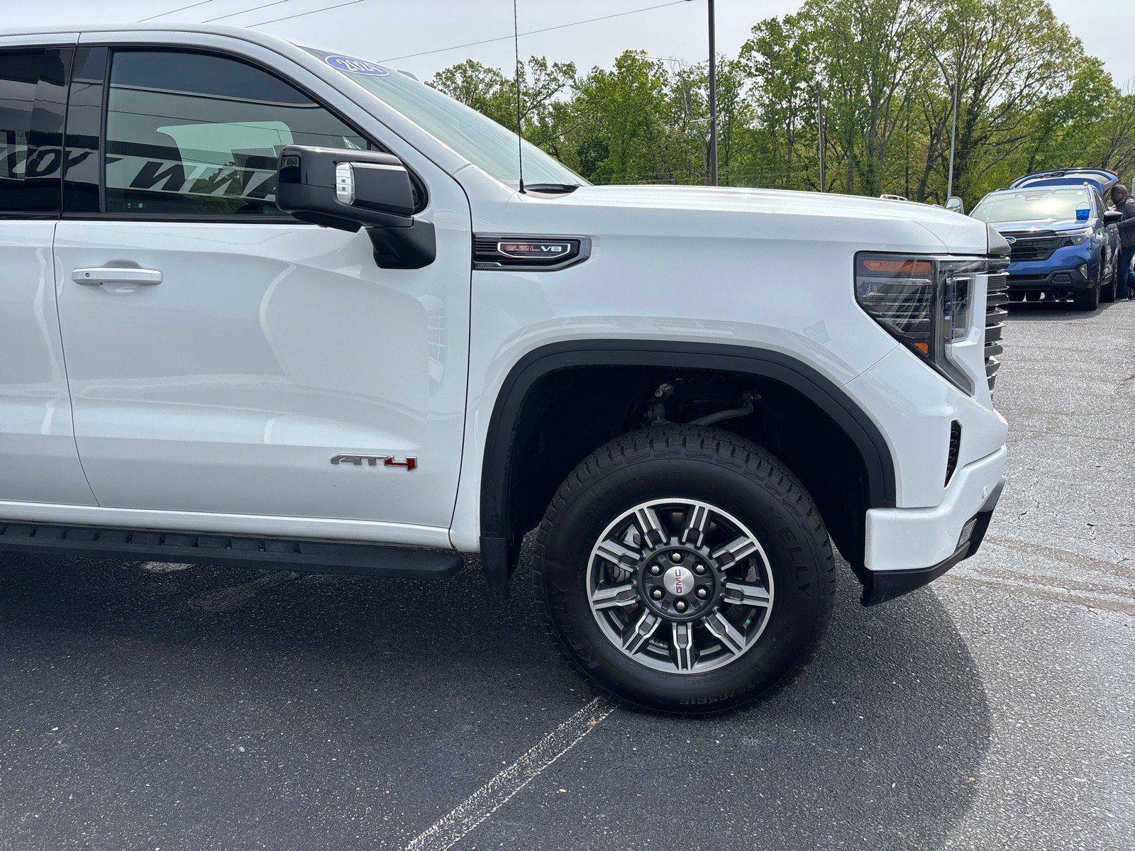 Certified 2024 GMC Sierra 1500 AT4 w/ AT4 Premium Package image 5