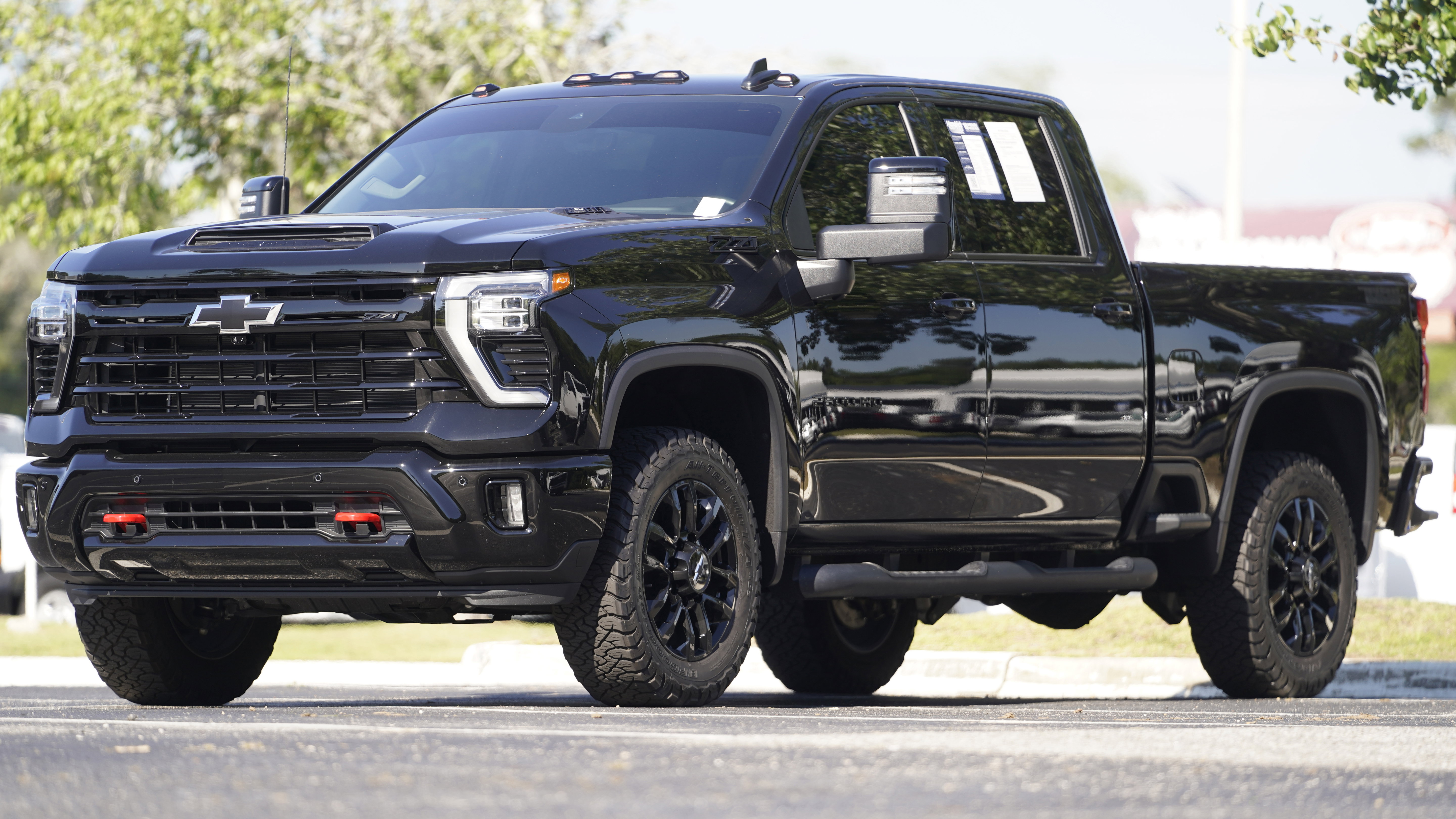 Used 2025 Chevrolet Silverado 2500 LT w/ Trail Boss Package AWD/4WD image 33
