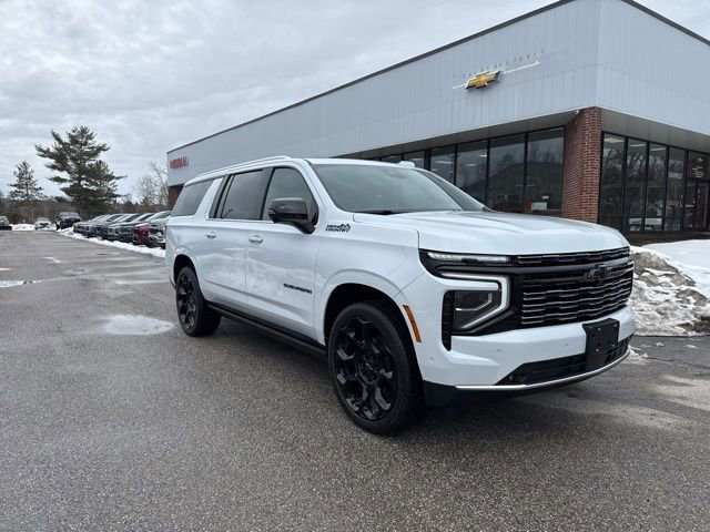 New 2026 Chevrolet Suburban High Country image 2