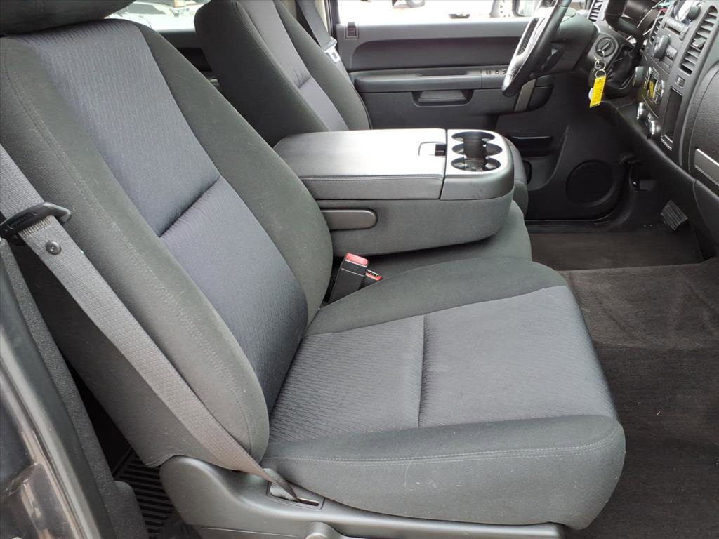 Used 2010 GMC Sierra 2500 SLE w/ SLE Preferred Package AWD/4WD image 16