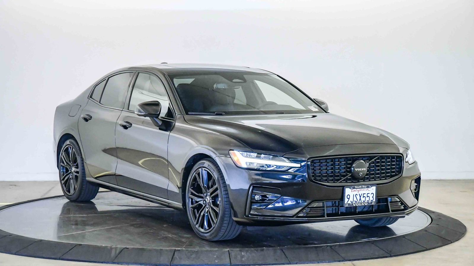 Certified 2024 Volvo S60 B5 Plus w/ Climate Package image 6