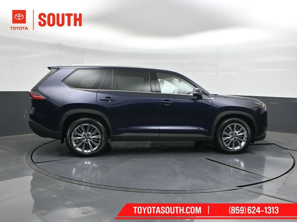 Certified 2025 Toyota Grand Highlander AWD image 3