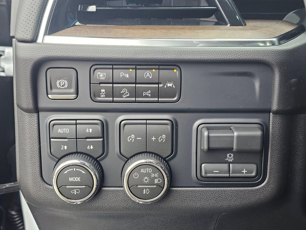 New 2026 Chevrolet Suburban High Country image 26