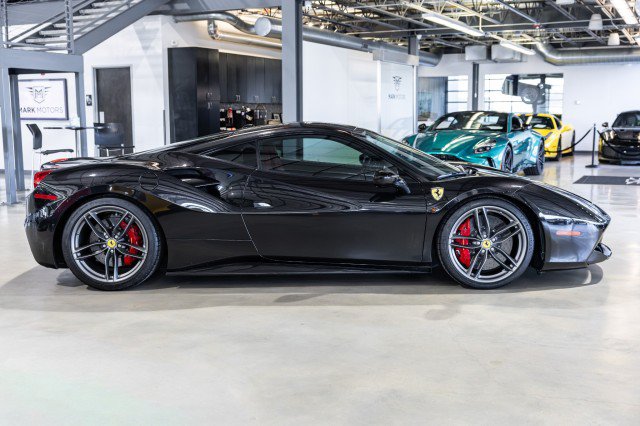 Used 2019 Ferrari 488 GTB RWD image 7