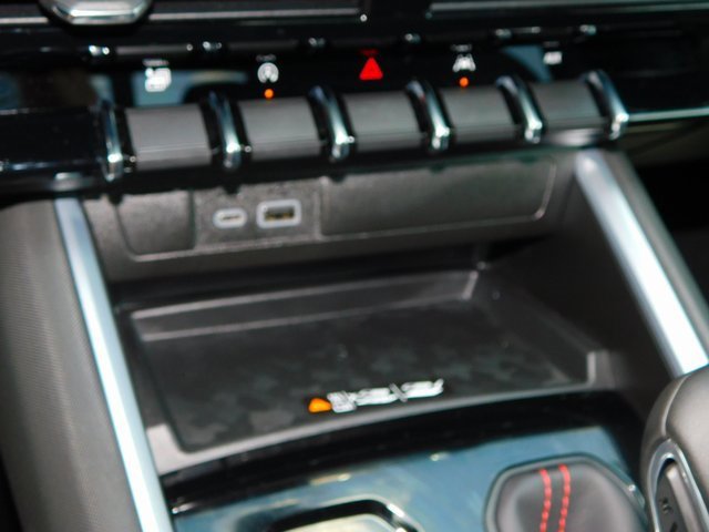 Used 2025 Chevrolet Colorado Z71 w/ Z71 Convenience Package 2 image 34