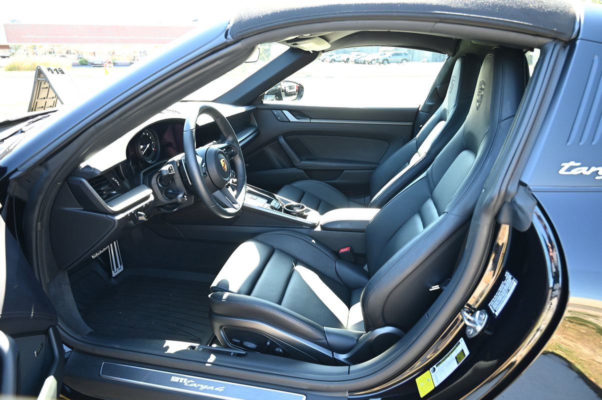Used 2024 Porsche 911 Targa 4 image 31