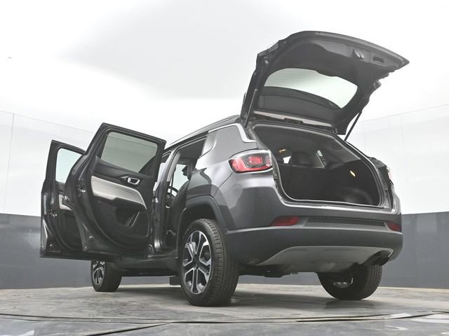 Used 2022 Jeep Compass Limited image 52