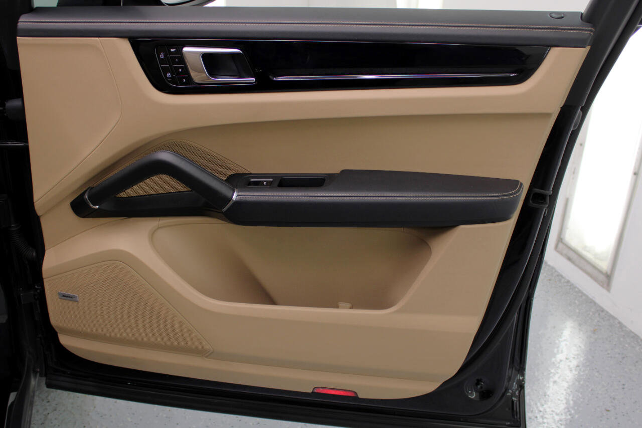 Used 2019 Porsche Cayenne image 53