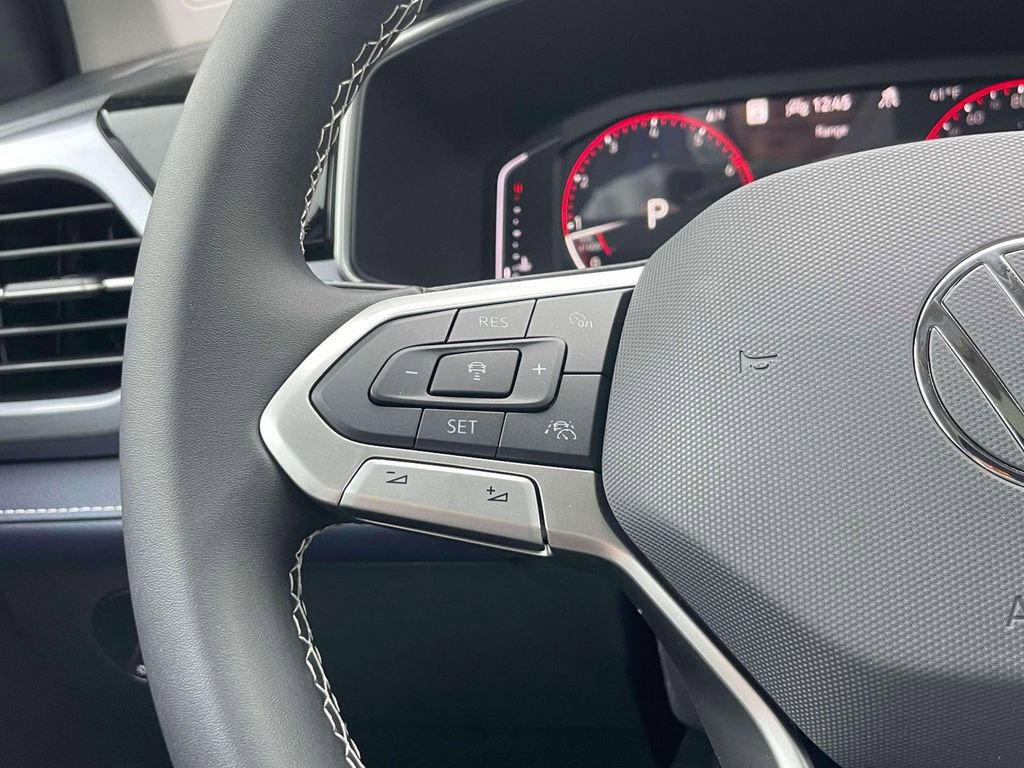 New 2026 Volkswagen Taos SEL AWD/4WD image 21
