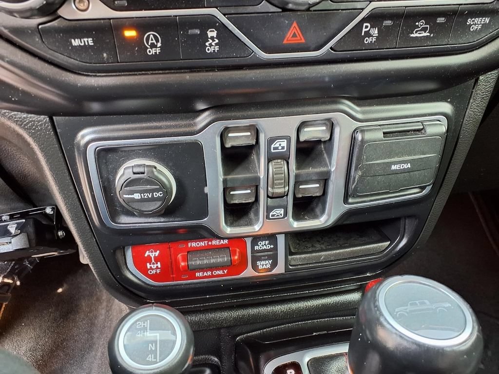 Certified 2020 Jeep Gladiator Rubicon AWD/4WD image 9