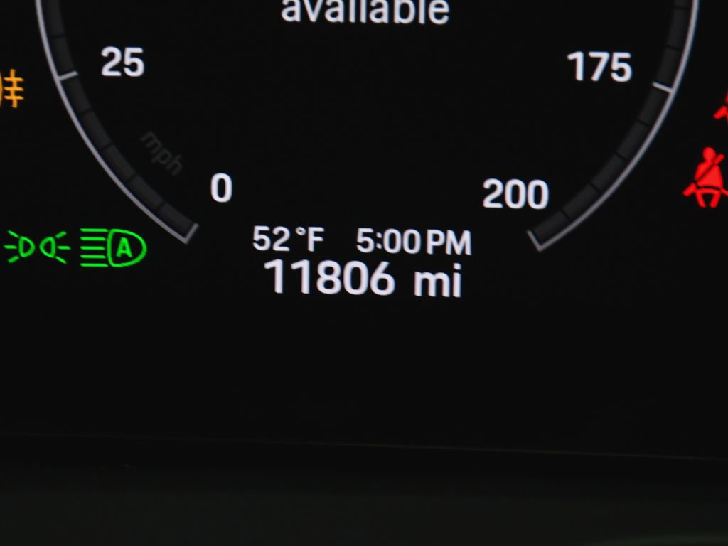 Used 2025 Porsche Panamera 4 image 24