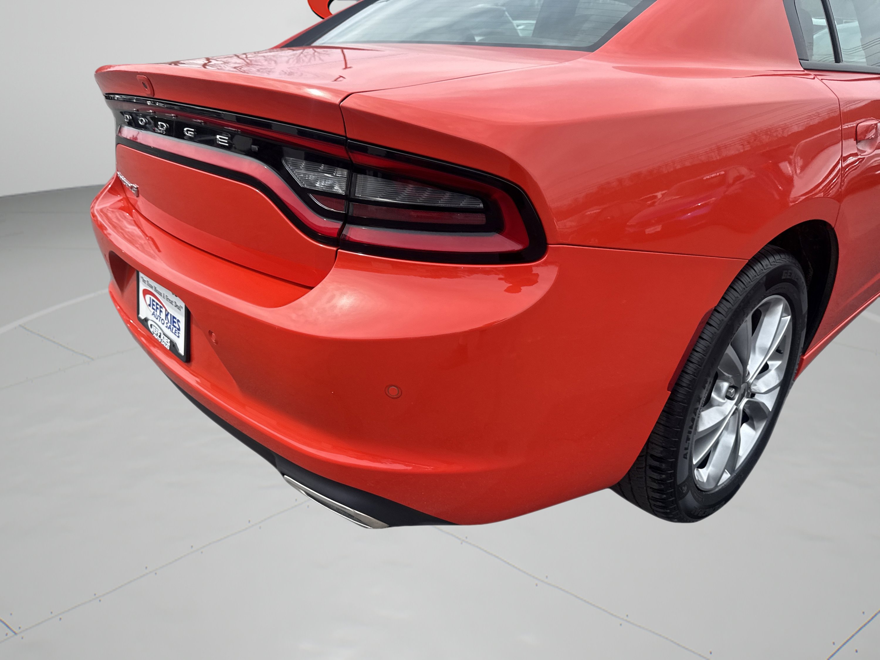 Used 2021 Dodge Charger SXT w/ Cold Weather Package AWD/4WD image 5