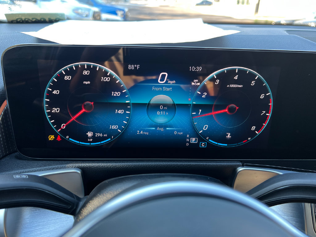 Used 2023 Mercedes-Benz GLB 250 w/ Premium Package image 30